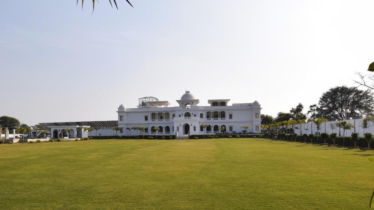 Umaid Farm Resort- A Legancy Vintage Stay In Jaipur Exterior foto